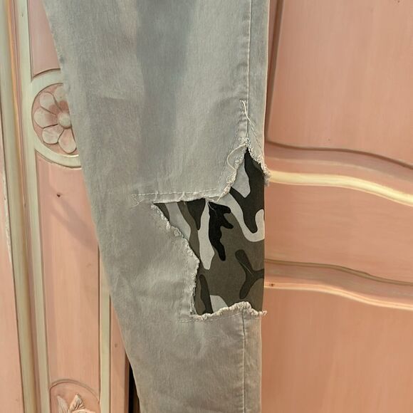 Venti 6 Joggers Solid w/Camo Star Patches, worn once size S - Picture 12 of 14